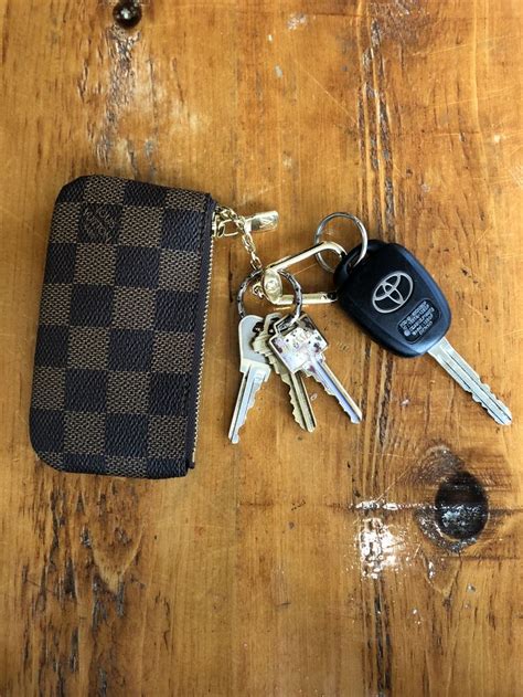 louis vuitton car key holder|louis vuitton keychain holder.